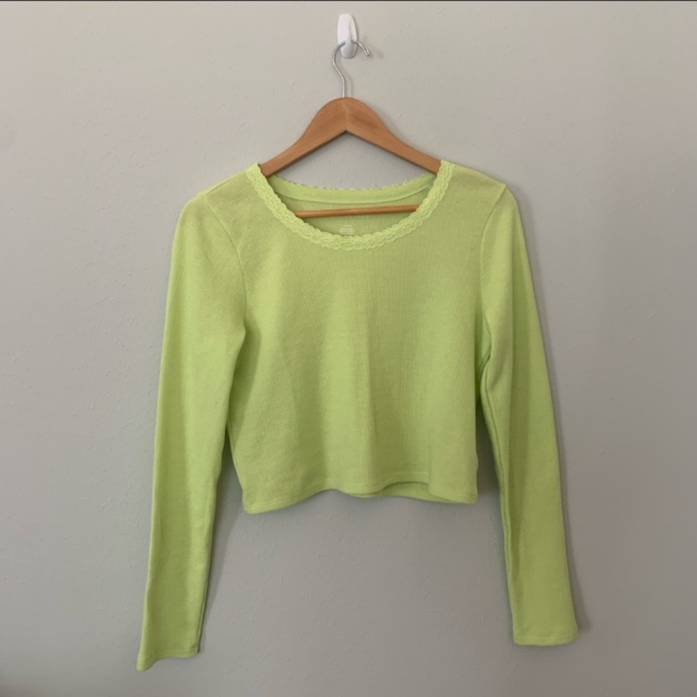 american eagle green laced brand new crop top